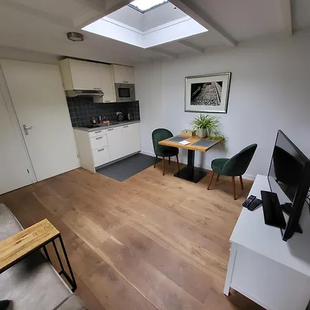 בית הארחה Spacious Private הילברסום